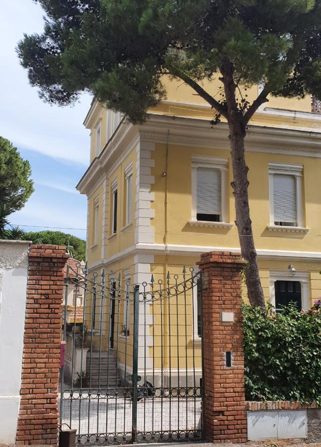 Suite La Marinella Localita Caccia Riserva Santa Marinella Eksteriør billede